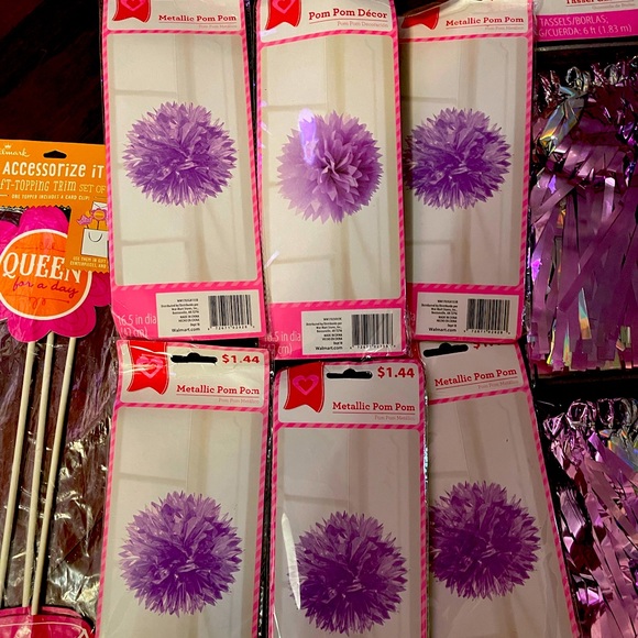 Lot of 100+ Party supplies!! Lavender & Pink color - Picture 10 of 14